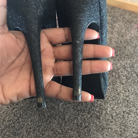 Women’s shoes - Picture 2 of 3